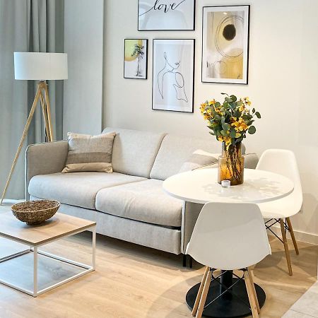 O! Shellter Apartment Luxury By Oskar Rogowo  Ngoại thất bức ảnh