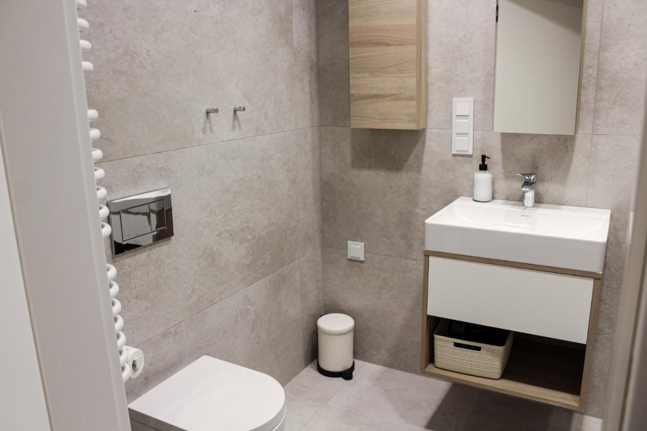 O! Shellter Apartment Luxury By Oskar Rogowo  Ngoại thất bức ảnh